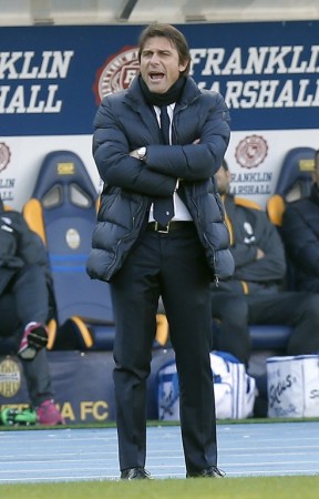  拉齐奥定位球防守失守，萨里不满防线专注度